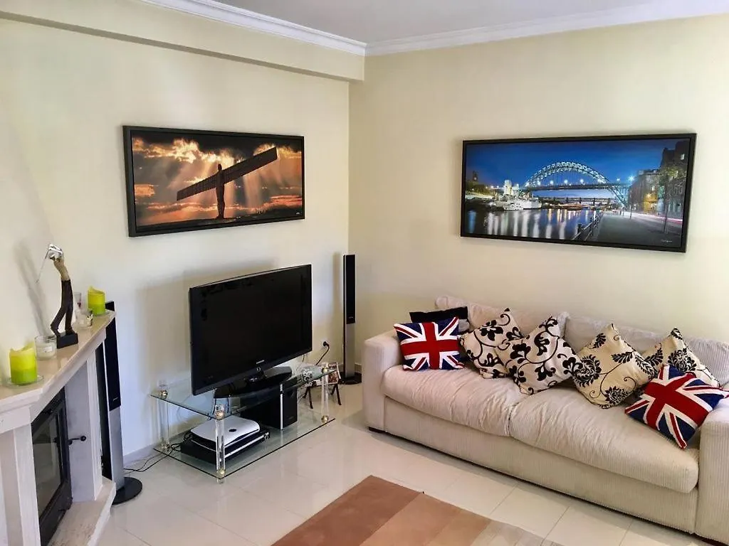 Vila Casa Estombar - Private Swimming Pool - Air Conditioning In All Bedrooms - Wifi